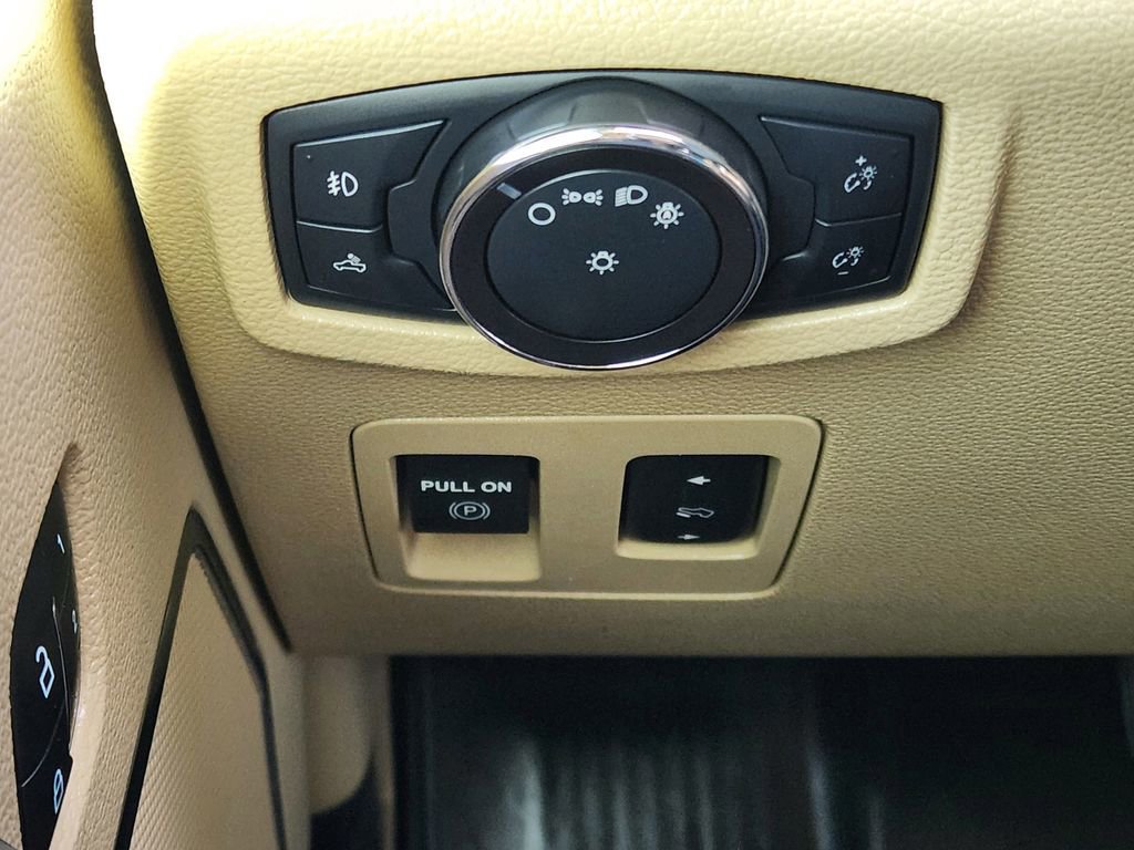 Certified 2019 Ford F150 Lariat w/ Equipment Group 501A Mid image 34