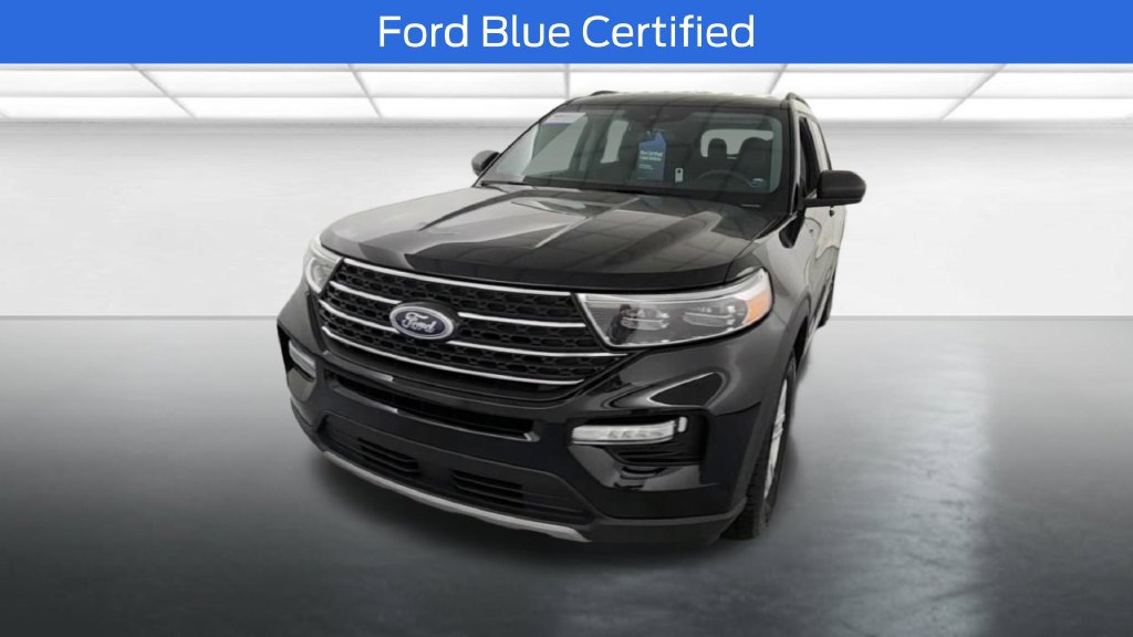 Certified 2024 Ford Explorer XLT w/ Equipment Group 202A AWD/4WD image 2