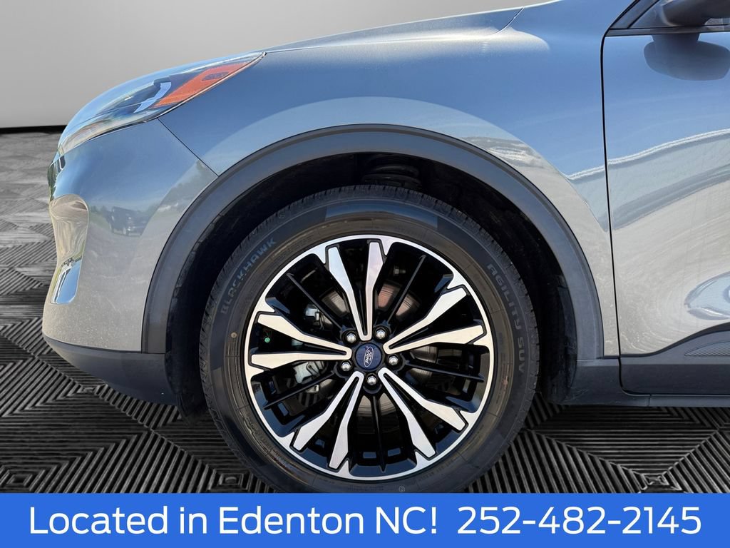 Certified 2022 Ford Escape SE w/ SE Sport Appearance Package FWD image 15