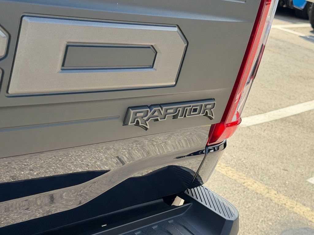 Certified 2023 Ford F150 Raptor w/ Raptor Carbon Fiber Package AWD/4WD image 15