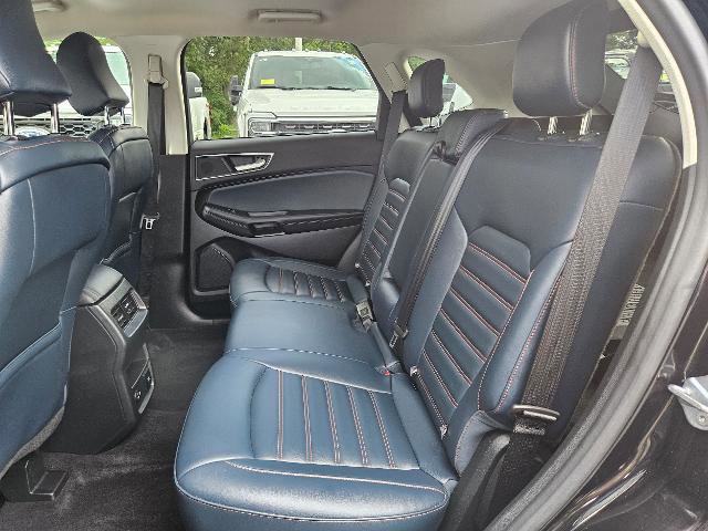 Certified 2022 Ford Edge SEL w/ Sport Appearance Package image 12