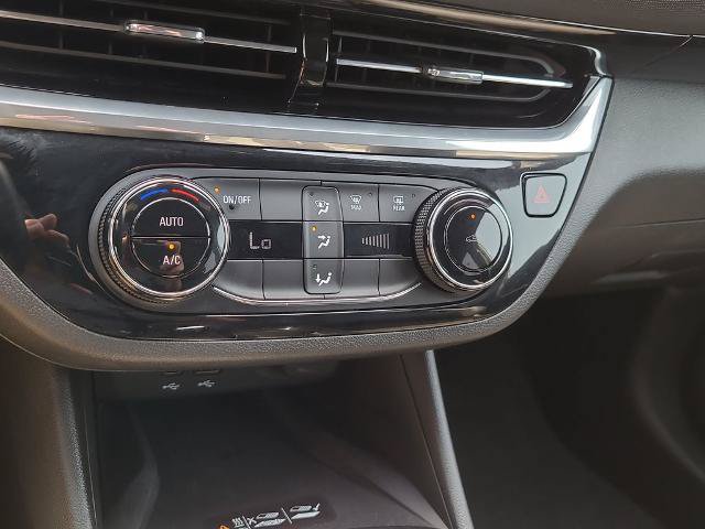 Used 2024 Buick Envista Sport Touring w/ Convenience II Package FWD image 26