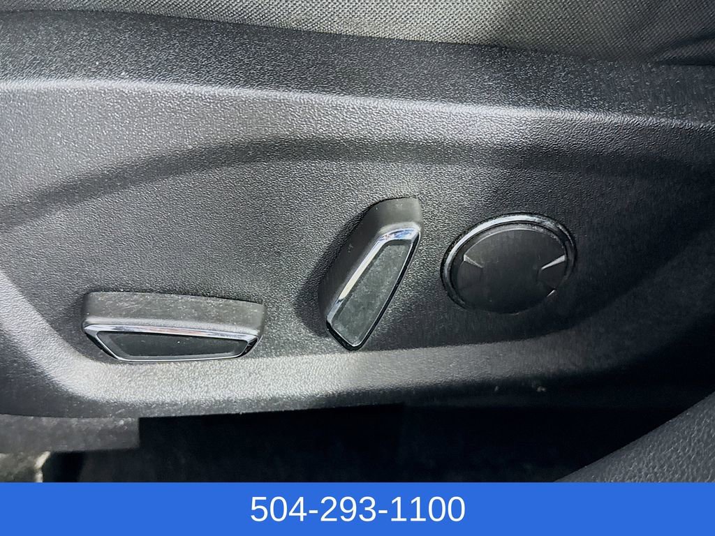 Certified 2018 Ford Fusion SE w/ Fusion SE Technology Package FWD image 20