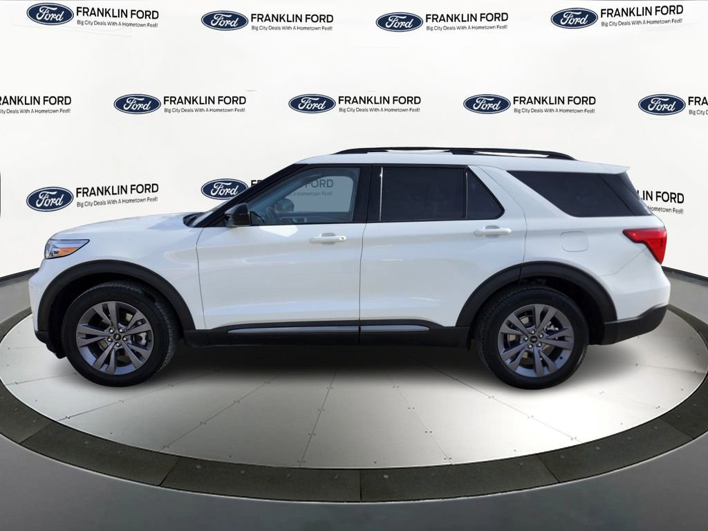 Certified 2022 Ford Explorer XLT w/ Equipment Group 202A image 2