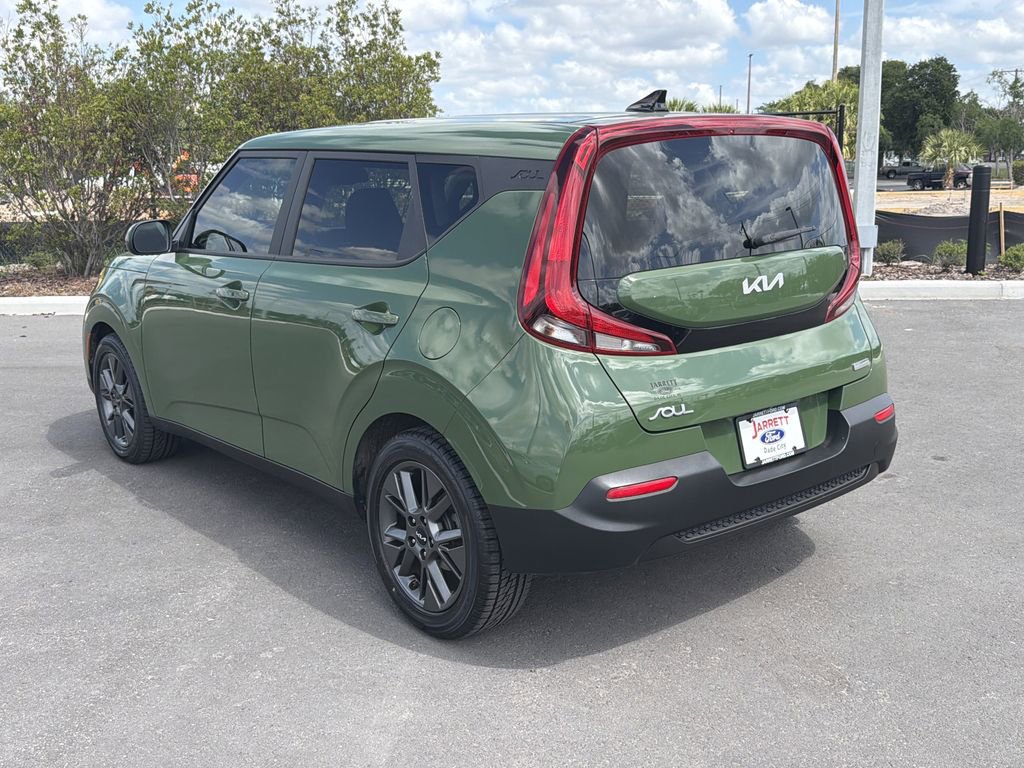 Used 2022 Kia Soul EX image 5