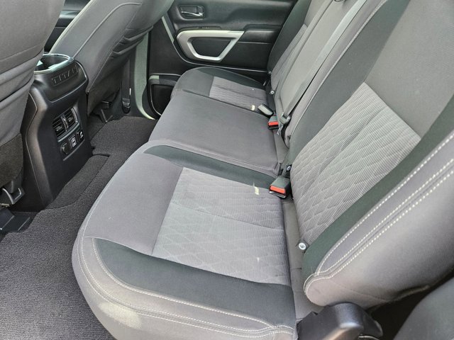 Used 2021 Nissan Titan SV w/ SV Convenience Package image 19