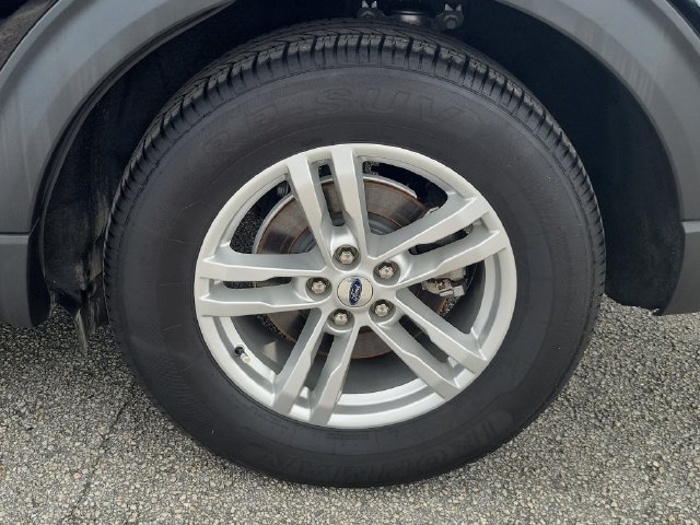 Certified 2023 Ford Explorer XLT RWD image 8