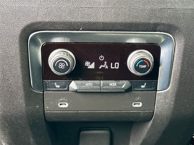 Used 2022 Chevrolet Tahoe LT w/ Luxury Package AWD/4WD image 29