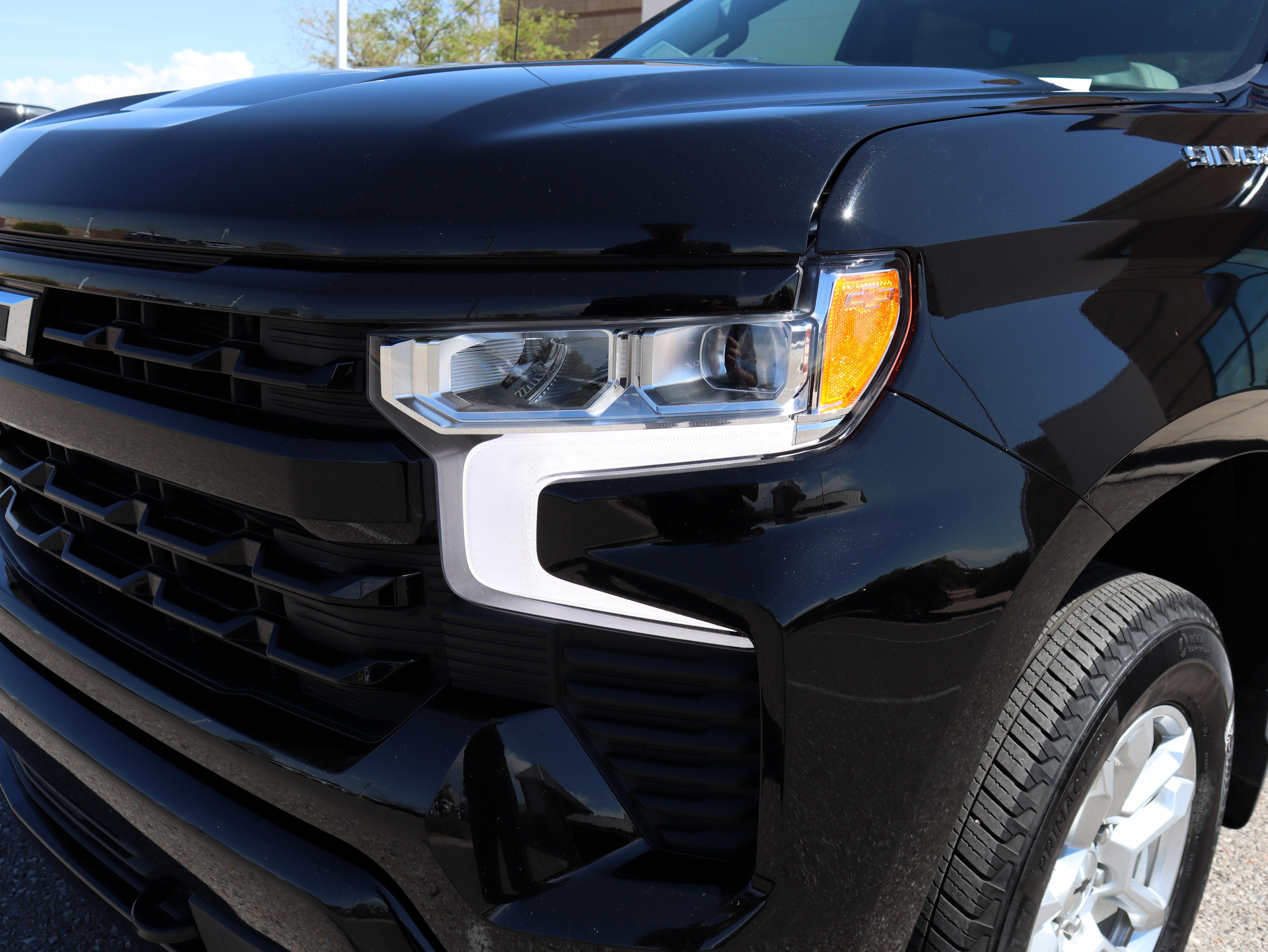Used 2026 Chevrolet Silverado 1500 RST AWD/4WD image 14