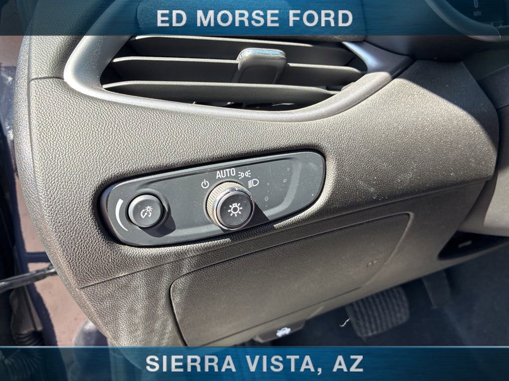 Used 2025 Chevrolet Malibu RS FWD image 27