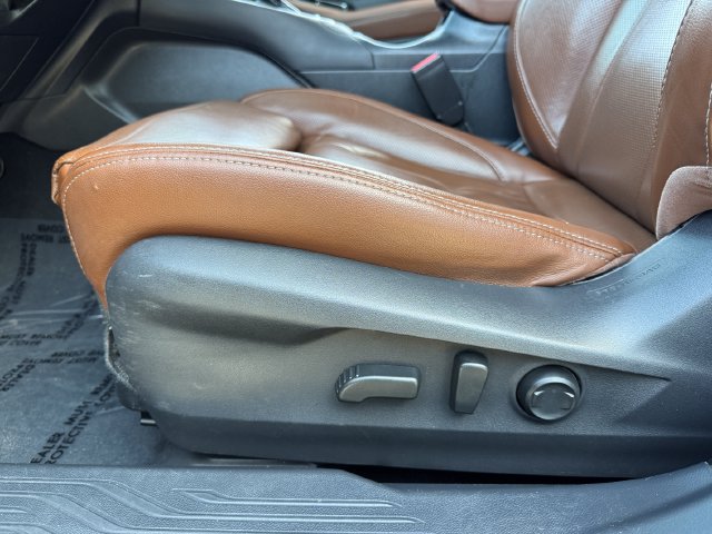 Used 2020 Subaru Outback Touring XT AWD/4WD image 15