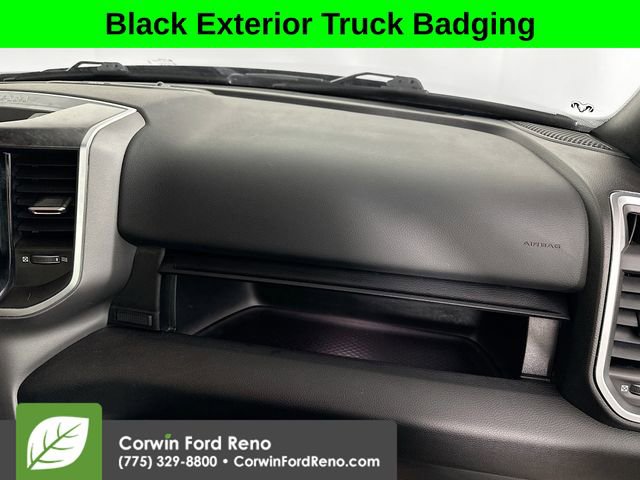Used 2024 RAM 3500 Big Horn w/ Night Edition AWD/4WD image 28