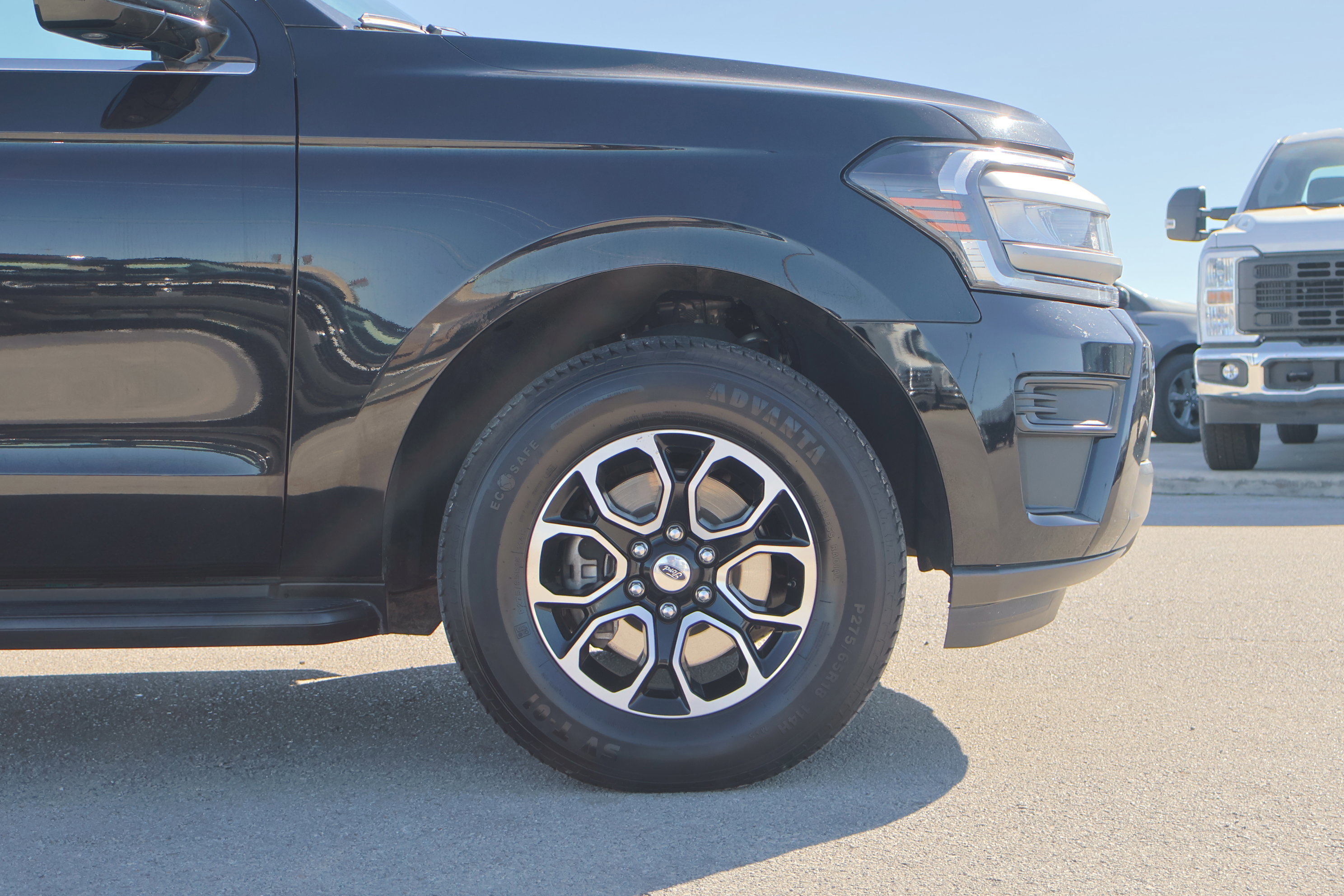 Certified 2024 Ford Expedition Max XLT image 11