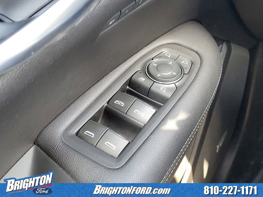 Used 2020 Cadillac XT5 Premium Luxury w/ LPO, Floor Liner Package AWD/4WD image 18