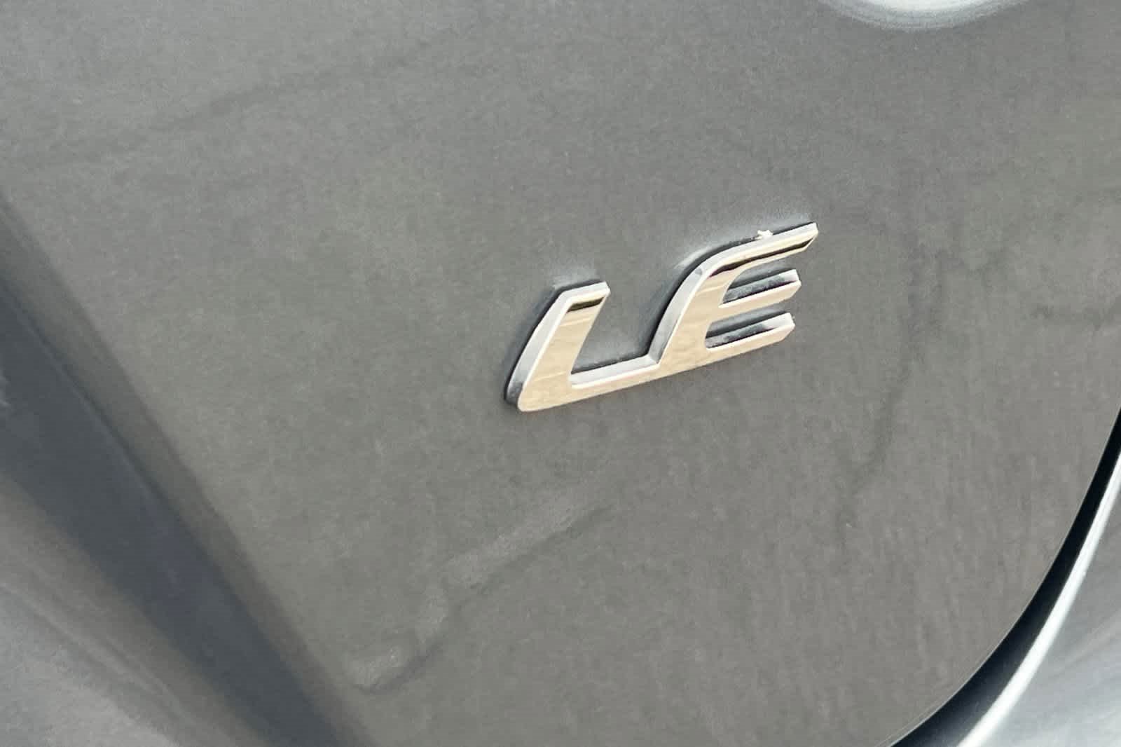 Used 2025 Toyota Corolla LE image 26