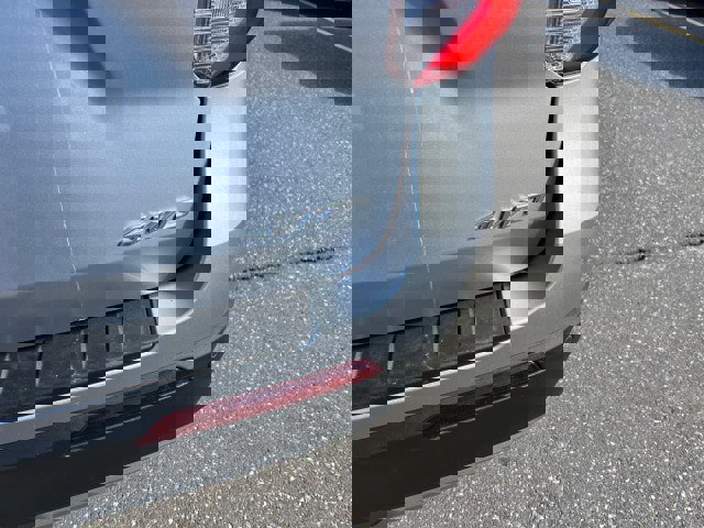 Certified 2021 Ford Explorer XLT w/ Equipment Group 202A image 27