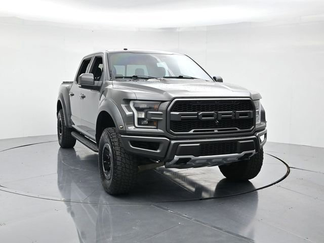Certified 2018 Ford F150 Raptor w/ Equipment Group 802A Luxury image 4