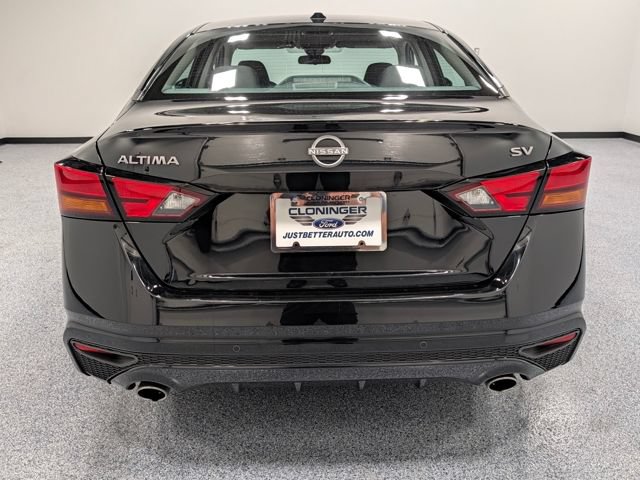 Used 2024 Nissan Altima 2.5 SV w/ SV Premium Package FWD image 8