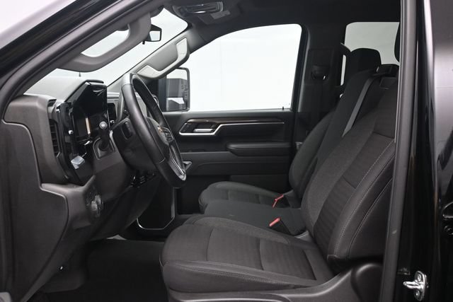 Used 2025 Chevrolet Silverado 2500 LT w/ Convenience Package AWD/4WD image 6