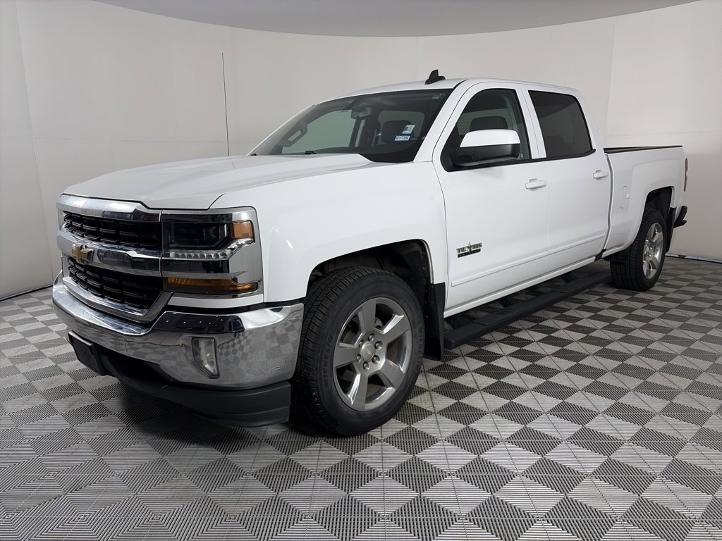 Used 2018 Chevrolet Silverado 1500 LT w/ Texas Edition image 3