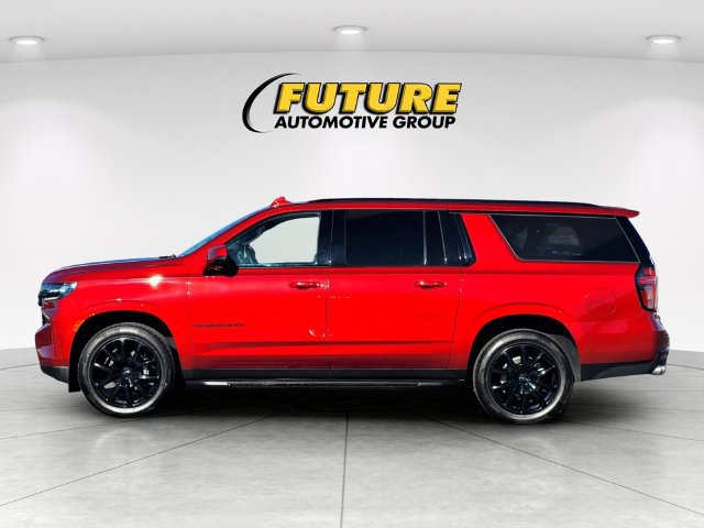Used 2023 Chevrolet Suburban RST w/ Sport Performance Package AWD/4WD image 7