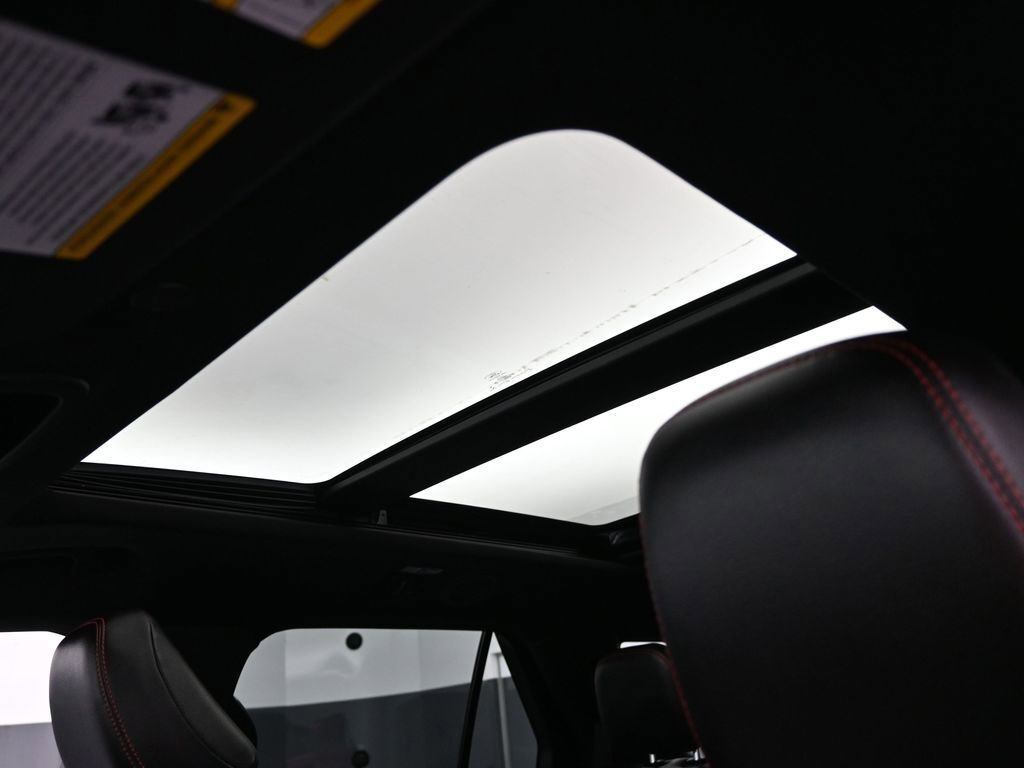 Certified 2022 Ford Explorer ST-Line w/ Class IV Trailer Tow Package image 20