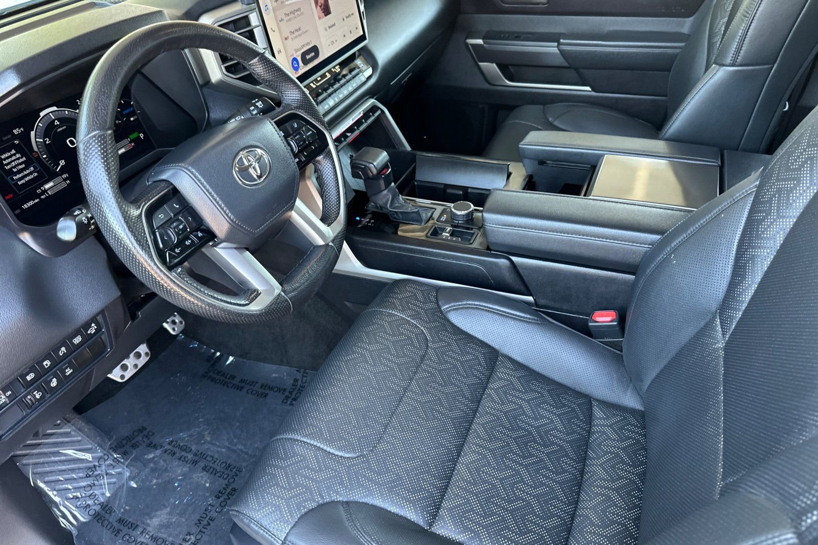 Used 2024 Toyota Sequoia SR5 w/ SR5 Premium Package AWD/4WD image 10