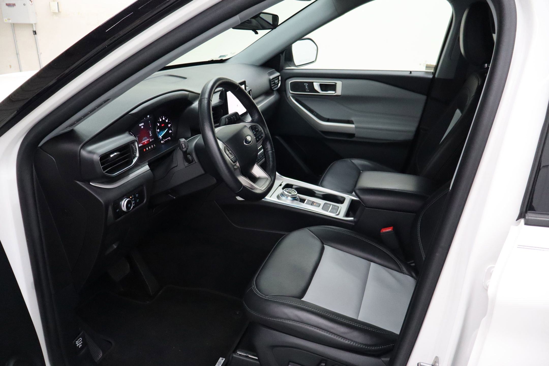 Certified 2023 Ford Explorer XLT w/ Equipment Group 202A image 24