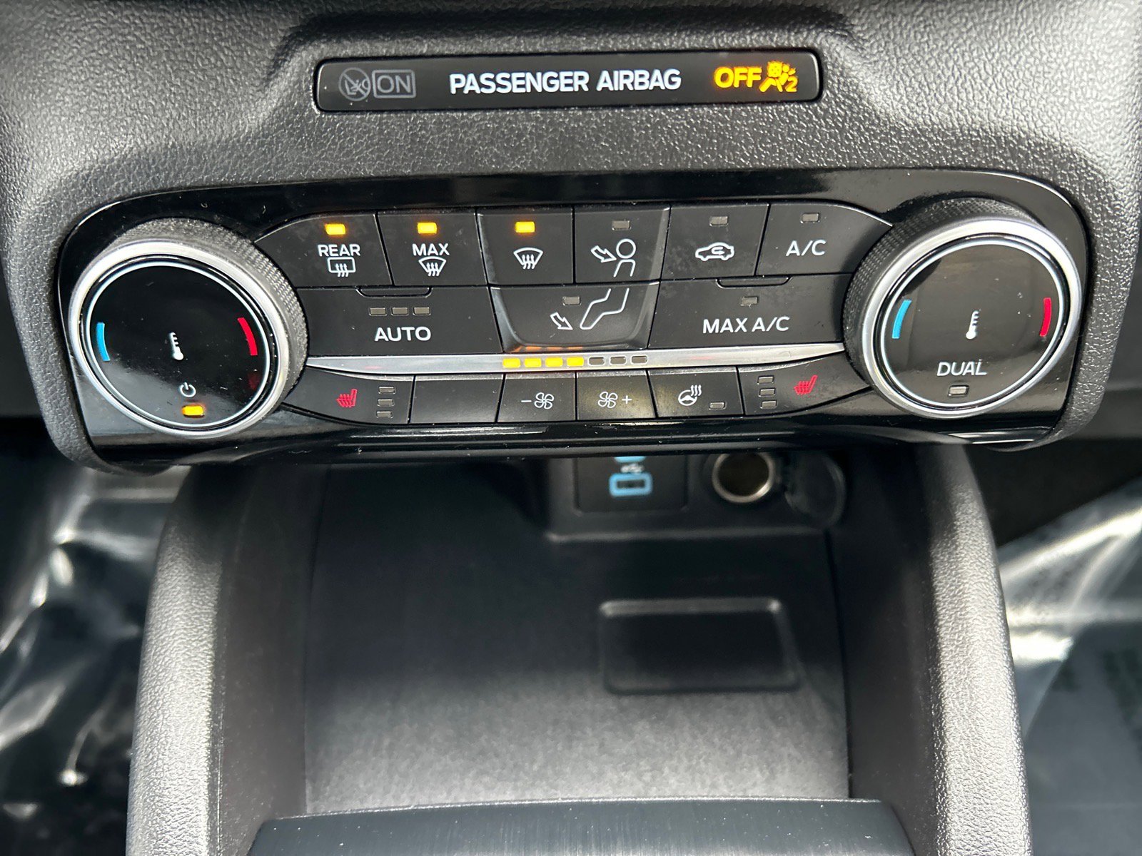 Certified 2022 Ford Escape SE w/ Convenience Package image 29