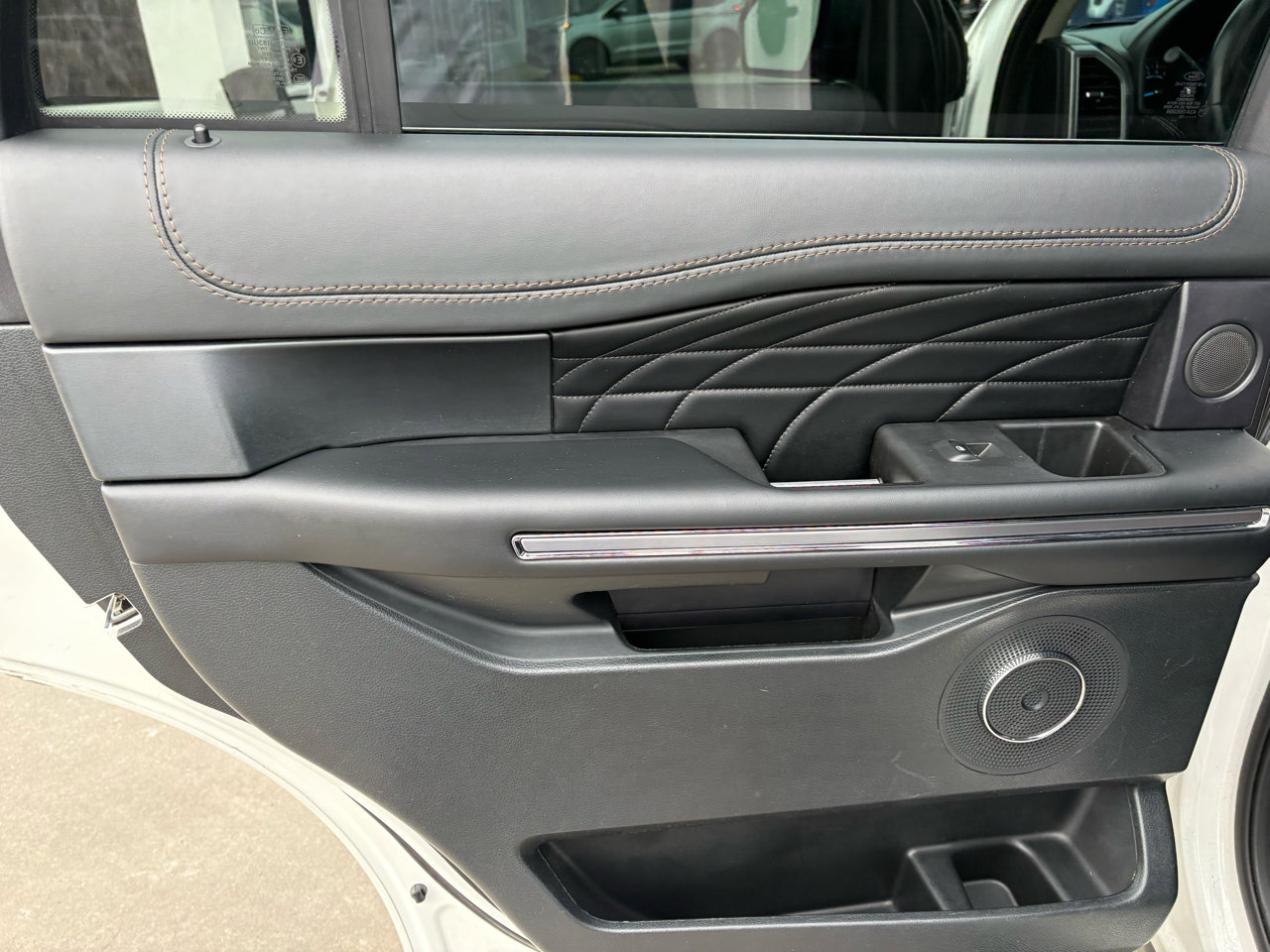 Certified 2020 Ford Expedition Platinum image 40