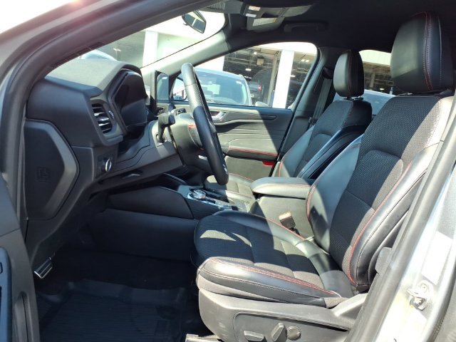 Certified 2024 Ford Escape ST-Line AWD/4WD image 18