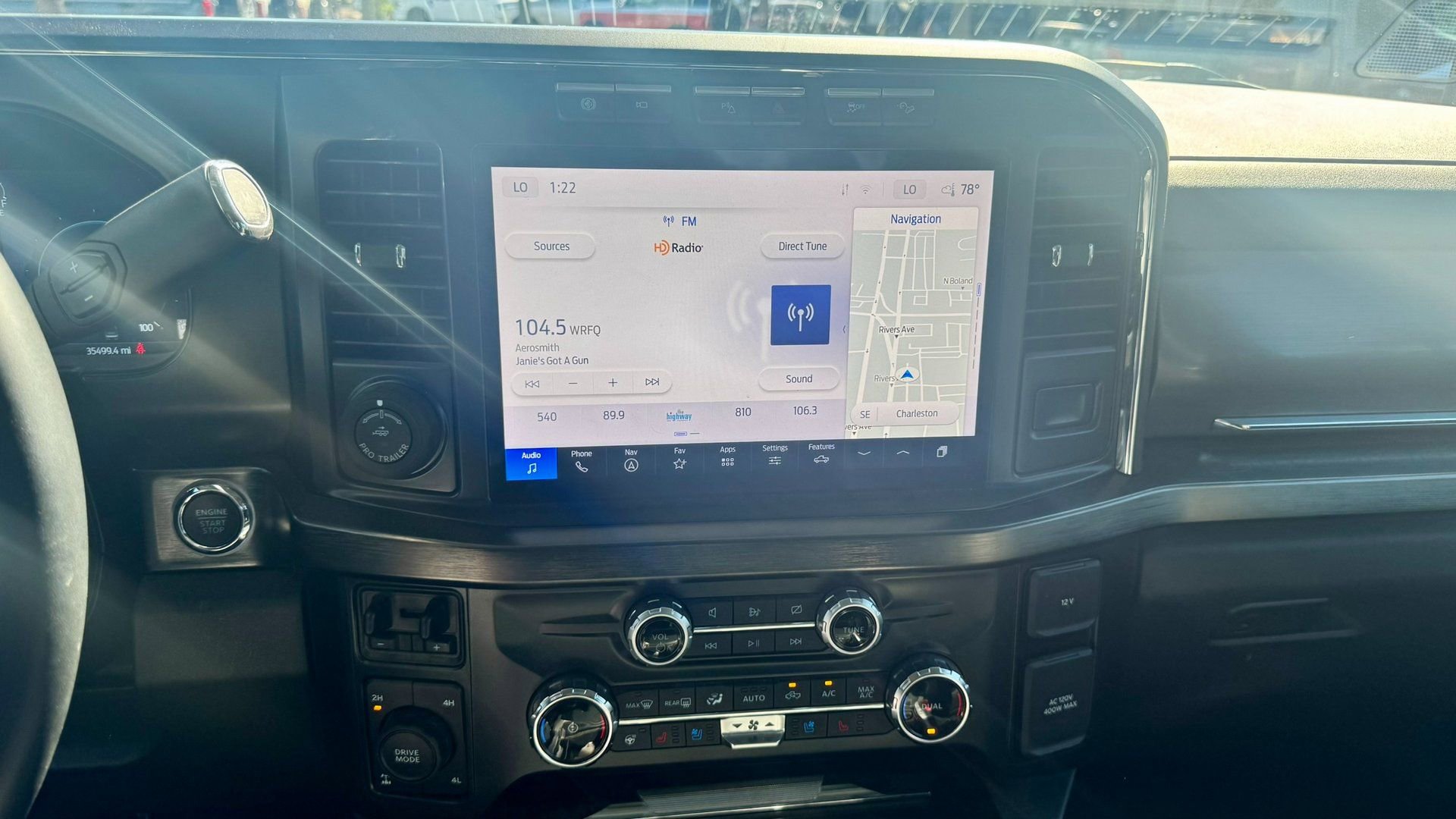 Certified 2024 Ford F250 Lariat w/ Lariat Ultimate Package image 18