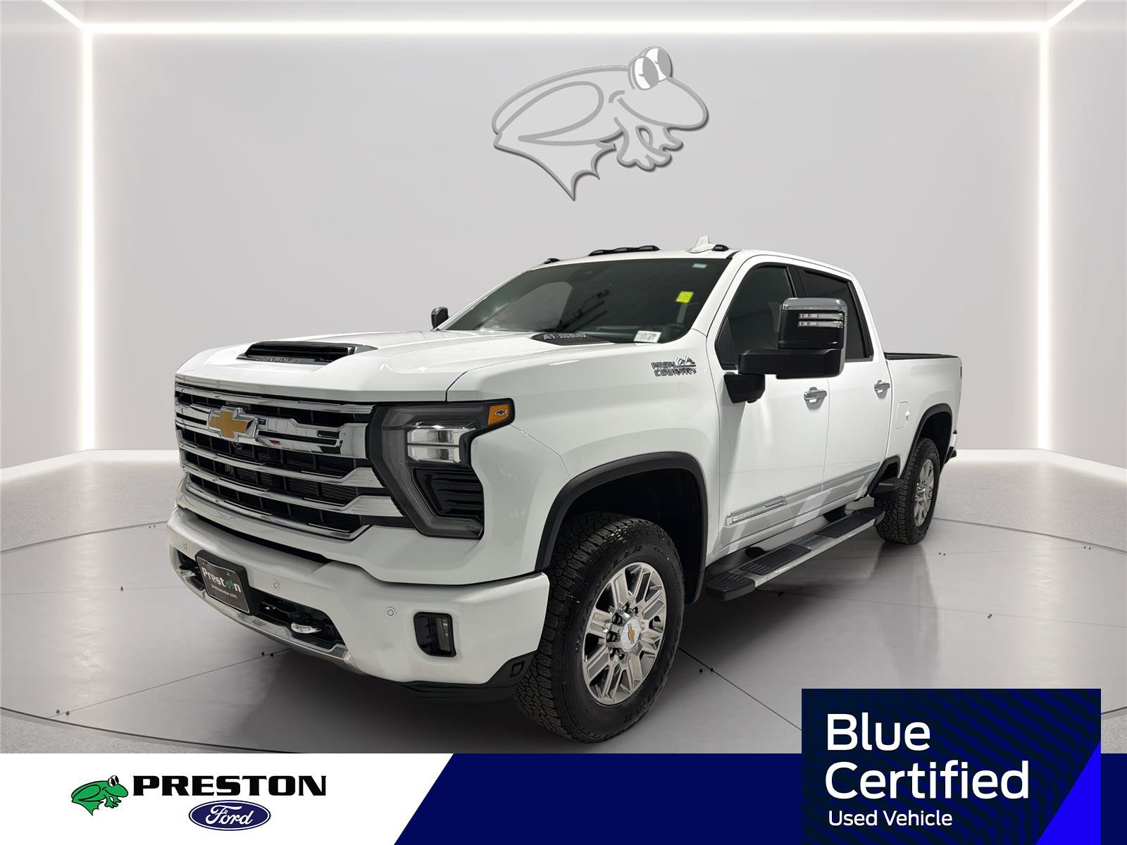 Used 2026 Chevrolet Silverado 2500 High Country w/ Technology Package AWD/4WD video 1