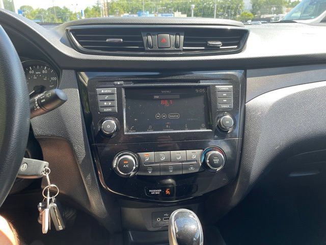 Used 2020 Nissan Rogue Sport S AWD/4WD image 13