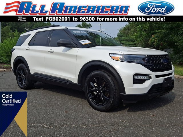 Certified 2023 Ford Explorer XLT w/ Equipment Group 202A AWD/4WD image 1