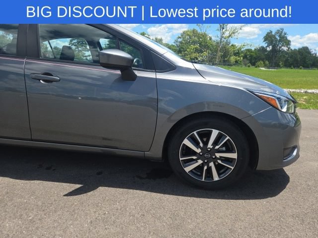 Used 2024 Nissan Versa SV FWD image 5