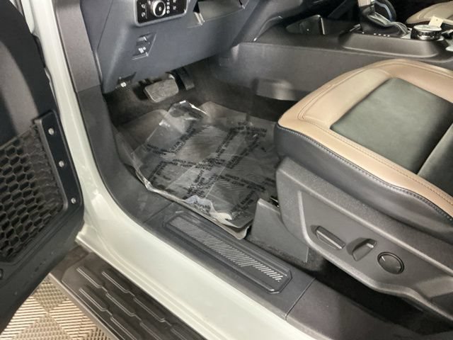 Certified 2023 Ford Bronco Wildtrak AWD/4WD image 17