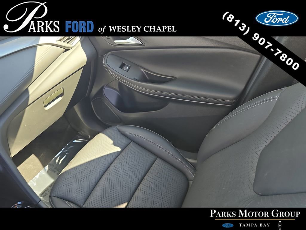Used 2022 Buick Encore GX Essence w/ Advanced Technology Package image 14