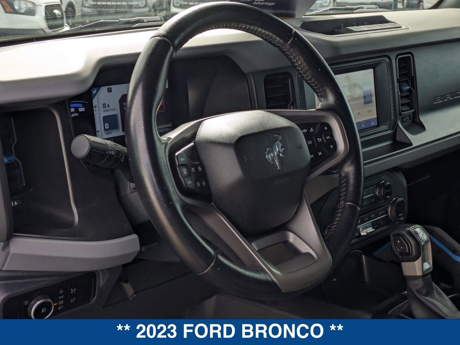 Certified 2023 Ford Bronco Black Diamond image 21