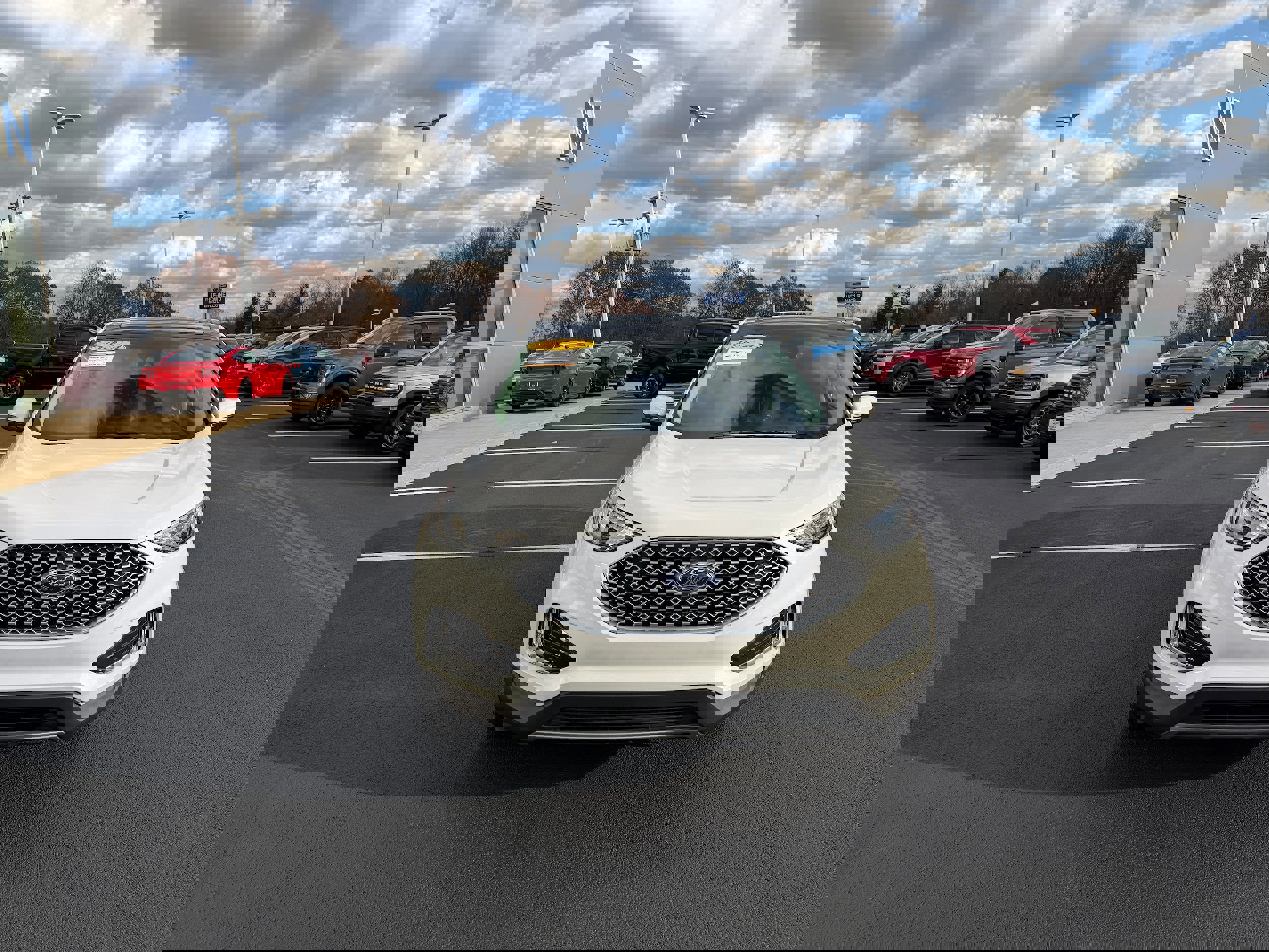 Certified 2024 Ford Edge SEL w/ Convenience Package image 9