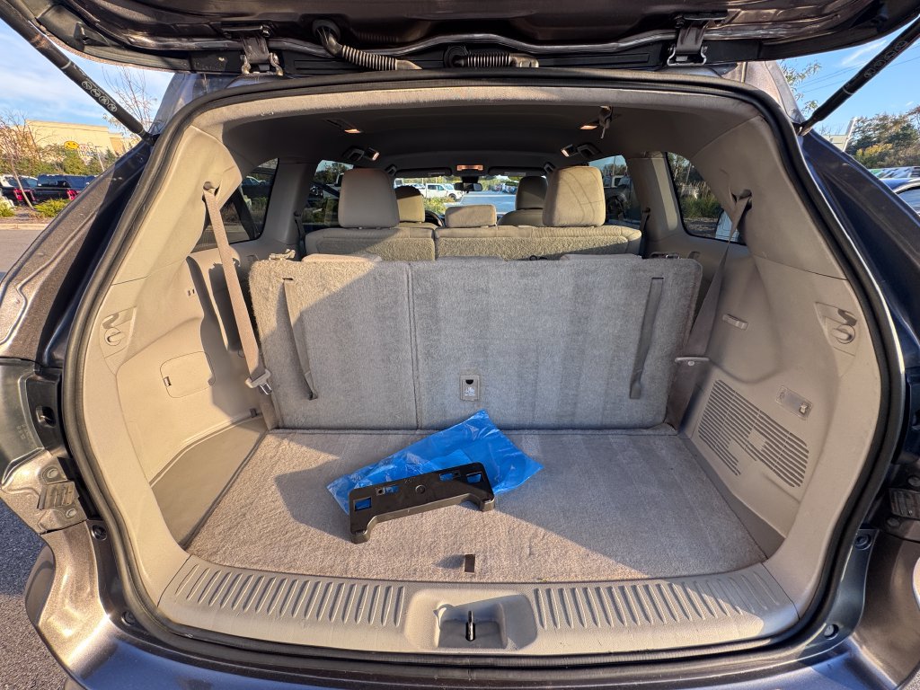 Used 2017 Toyota Highlander LE FWD image 15