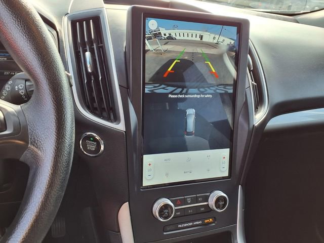 Certified 2022 Ford Edge SE w/ Black Appearance Package image 6