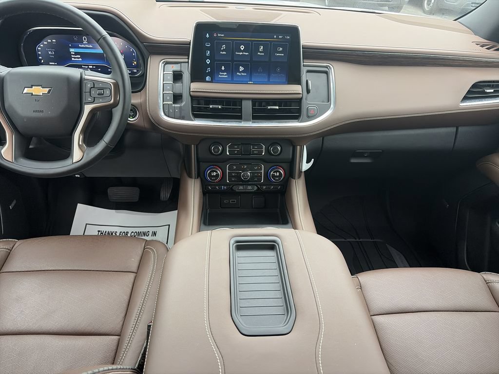 Used 2023 Chevrolet Tahoe High Country w/ Premium Package RWD image 14
