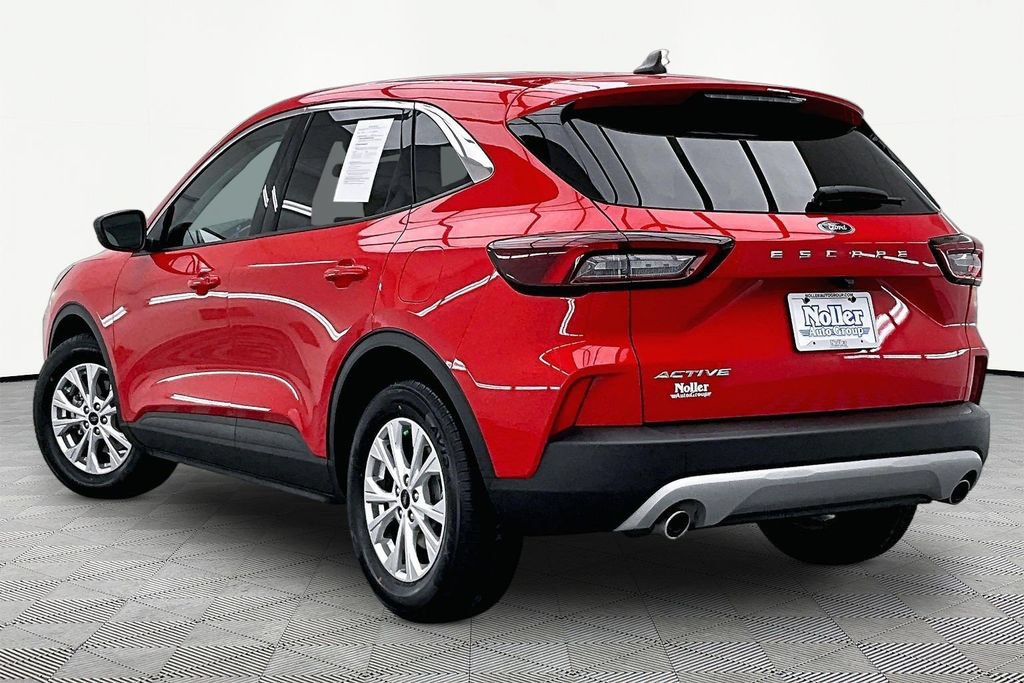 Certified 2024 Ford Escape Active w/ Cold Weather Package FWD image 13