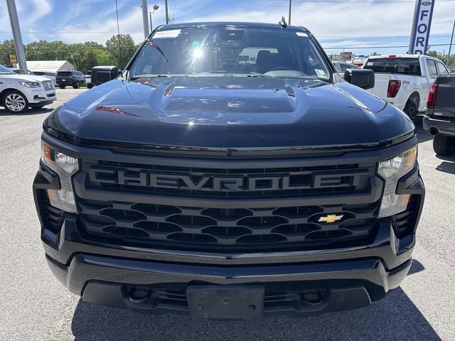Used 2022 Chevrolet Silverado 1500 Custom image 2