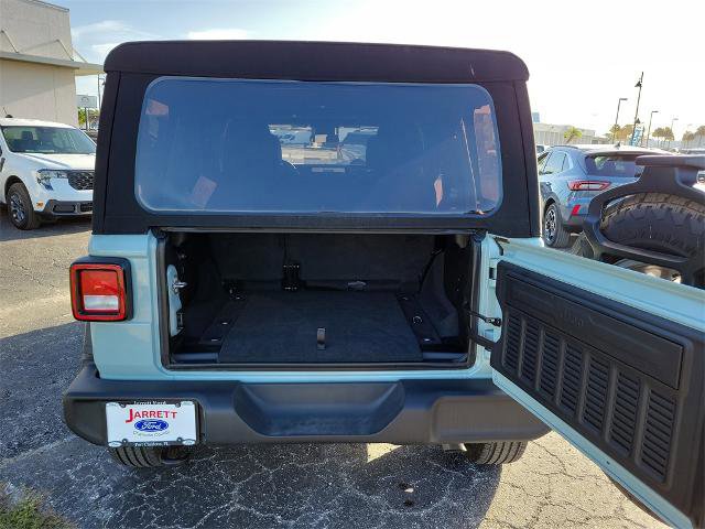 Used 2024 Jeep Wrangler Sport S image 9