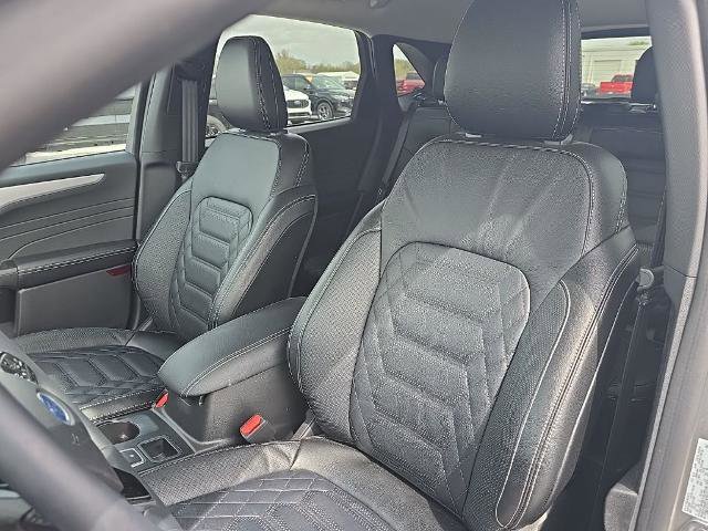Certified 2023 Ford Escape Platinum w/ Premium Technology Package AWD/4WD image 20