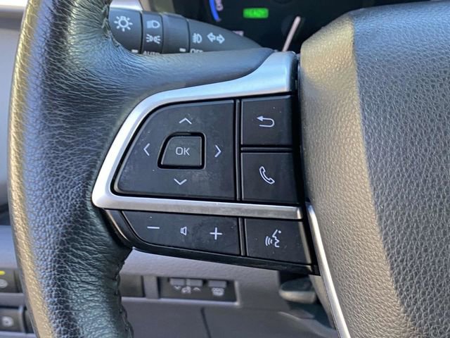 Used 2022 Toyota Sienna XLE image 24