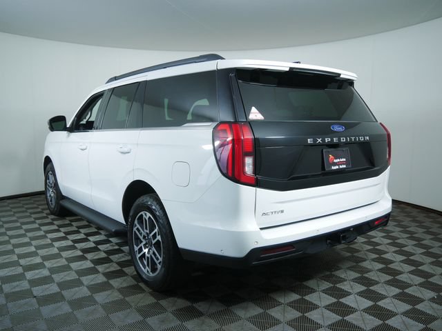 Certified 2025 Ford Expedition Active AWD/4WD image 5