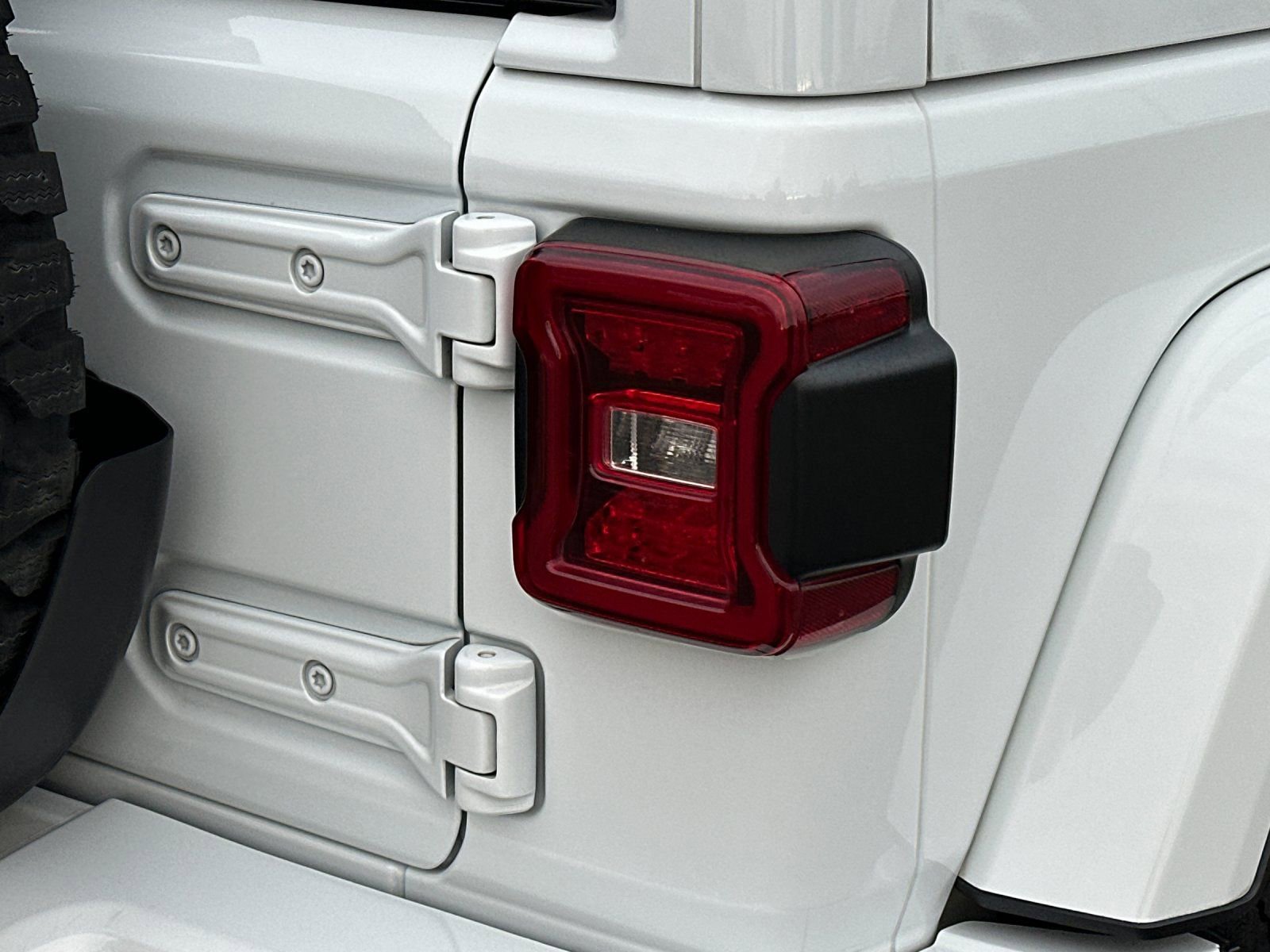 Used 2021 Jeep Wrangler Unlimited Sahara image 26